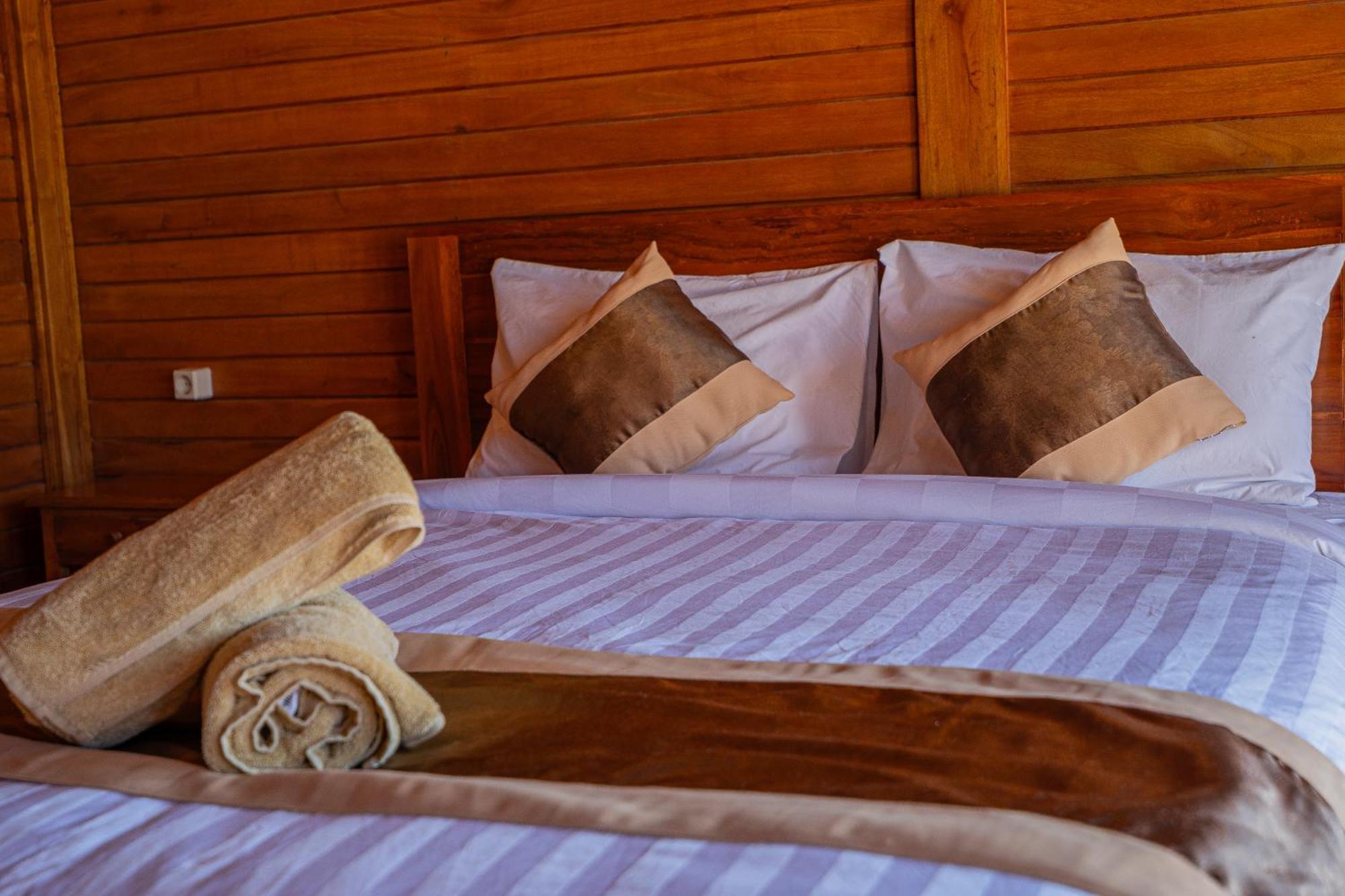 D Sila'S Tepi Danu Villas Kintamani & Natural Hot Spring Екстер'єр фото